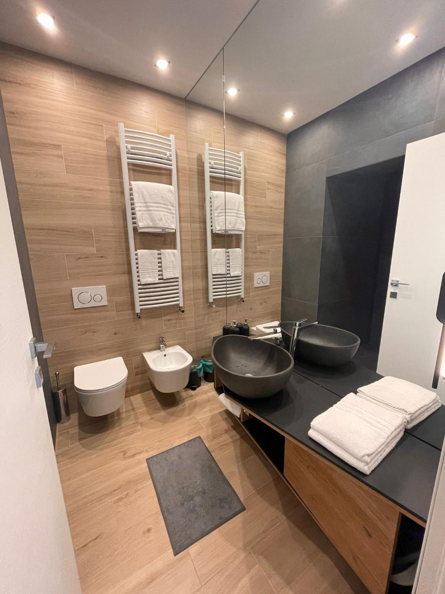 Casa Indipendenza Appartement Como Buitenkant foto